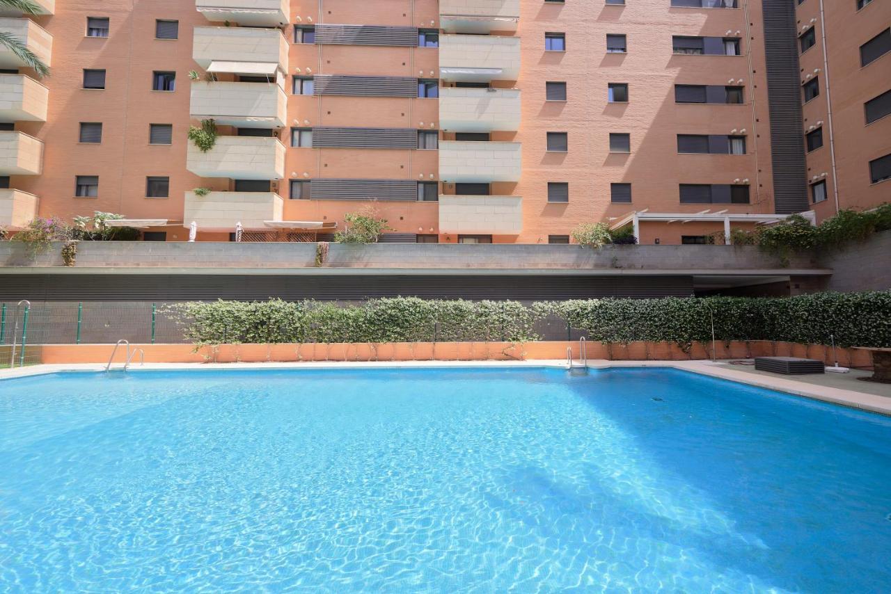 Alterhome Apartamento Con Piscina Maria Zambrano Malaga Bagian luar foto