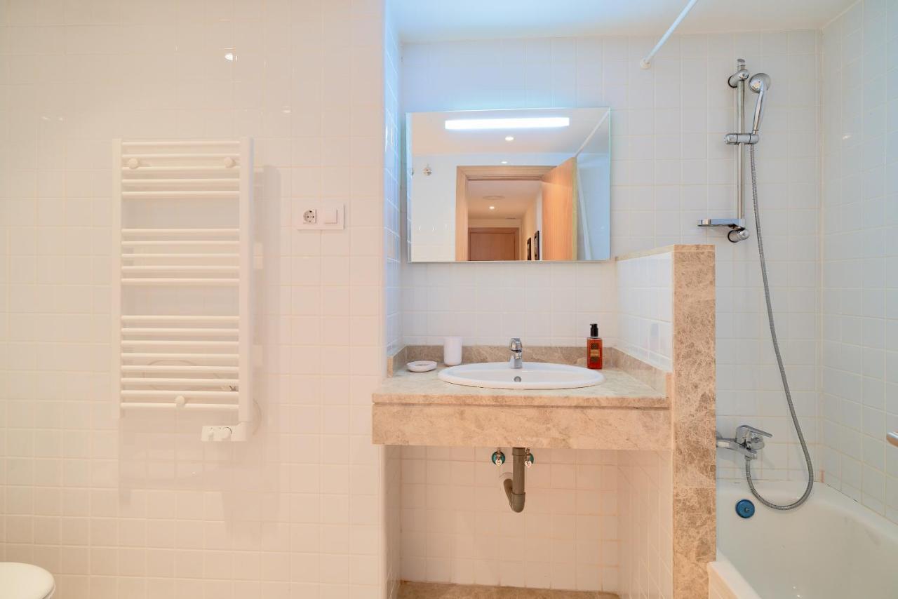 Alterhome Apartamento Con Piscina Maria Zambrano Malaga Bagian luar foto